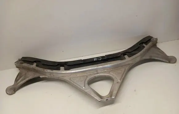 Audi A6 C7 Other engine bay part 4G0805645B 130834