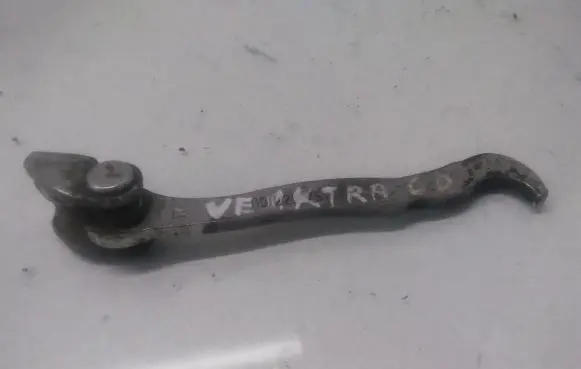 Opel Vectra C Rear door check strap stopper 09220751
