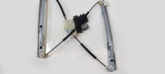 Citroen C4 I Picasso Front door window regulator with motor