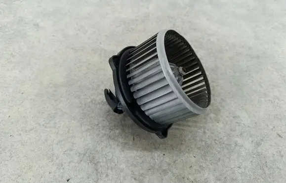 Toyota Corolla Verso E121 Heater fan/blower MF0160700610