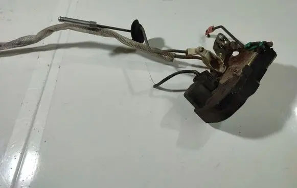 Chrysler 300 - 300C Rear door lock 