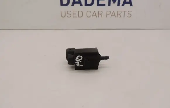 Audi A4 S4 B6 8E 8H Turbo solenoid valve 72224010 D140