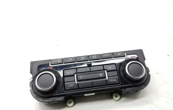 Volkswagen Tiguan Climate control unit 5K0907044BS SW0709 5HB00974640