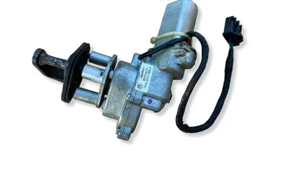 Volkswagen Transporter - Caravelle T5 Sliding door latching motor 7H0843766F