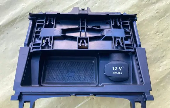 Mercedes-Benz C W204 Ashtray (front) A2046801350