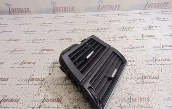BMW X5 E70 Dashboard side air vent grill/cover trim 9227768