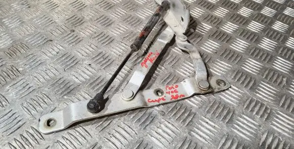 Peugeot 406 Tailgate/trunk/boot hinge