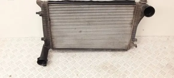 Volkswagen Caddy Intercooler air channel guide 