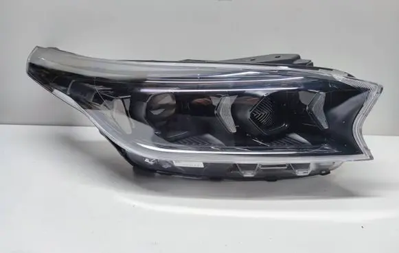 KIA Xceed Headlight/headlamp 92102J7800