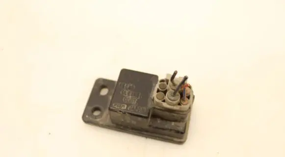Mazda 6 Window wiper relay 3301061091