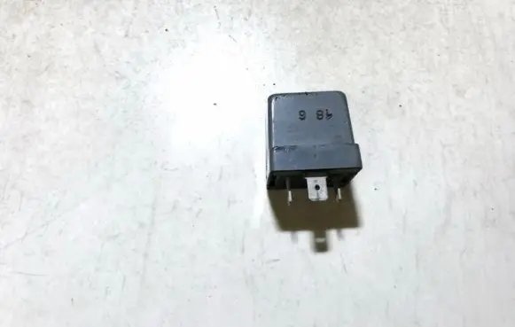 Peugeot 405 Other relay 2042103