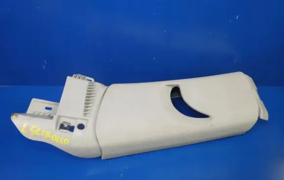 Volkswagen Scirocco (B) pillar trim (top)