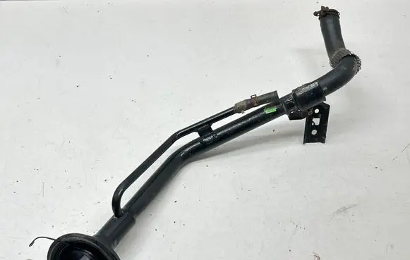Fuel tank filler neck pipe