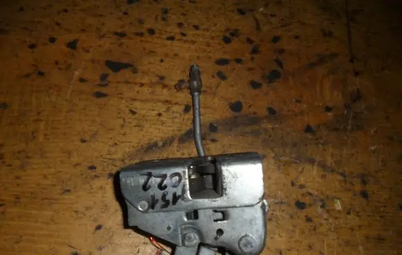 Mitsubishi Pajero Tailgate/trunk/boot lock/catch/latch