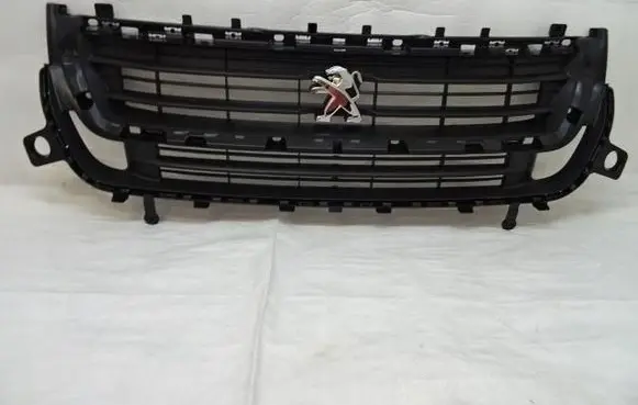 Front bumper lower grill