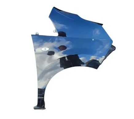 Nissan NV200 Fender