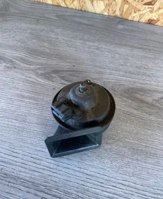 Audi A3 S3 8L Horn signal 0092018 TR99 CH21391