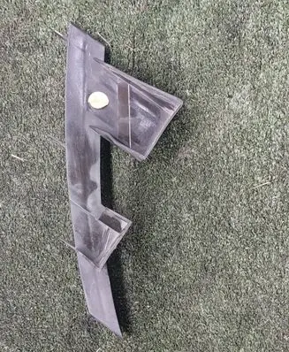Audi Q7 4M Front bumper mounting bracket 4L0807334