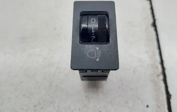 Toyota Corolla Verso E121 Headlight level height control switch 3G09