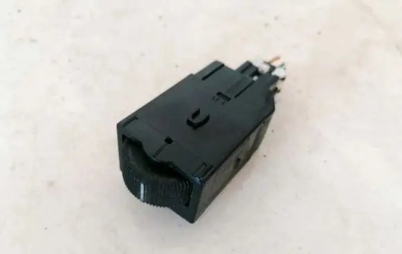 Mitsubishi Space Star Headlight level height control switch mr114337 lk04001000