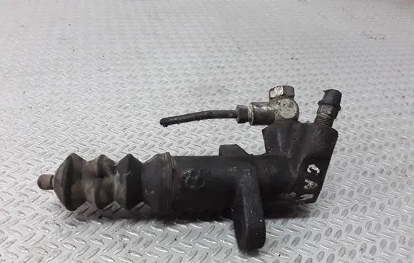 Mitsubishi Carisma Clutch master cylinder