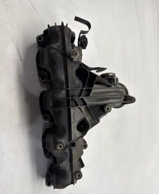 Volkswagen PASSAT B7 Intake manifold