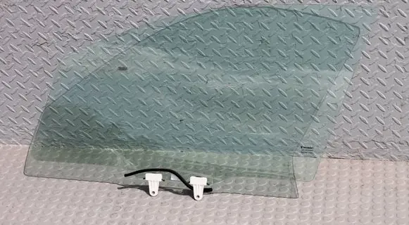 Suzuki SX4 S-Cross Front door window glass four-door SZYBA-LP-2023ROK