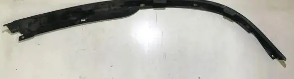 Front bumper lip