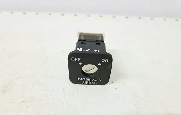 Passenger airbag on/off switch