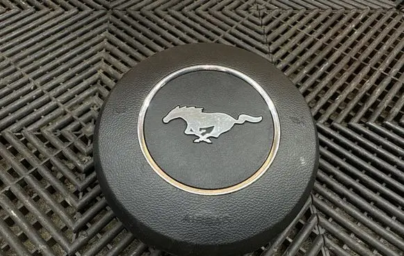 Ford Mustang VI Steering wheel airbag FR3363043B13