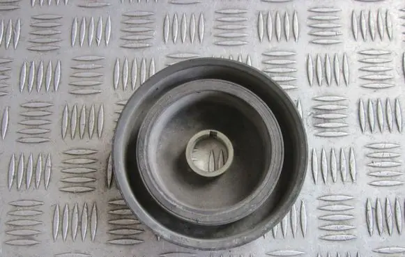 Peugeot 407 Crankshaft pulley 9641741980