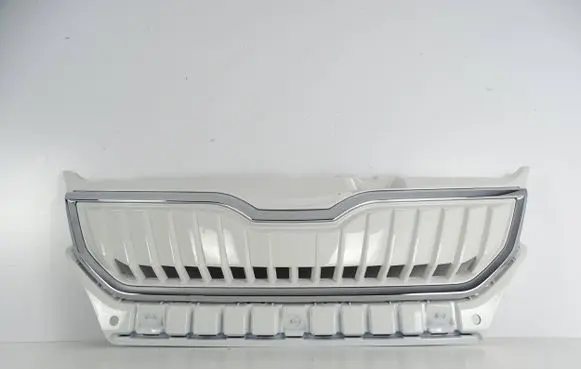 Front bumper upper radiator grill