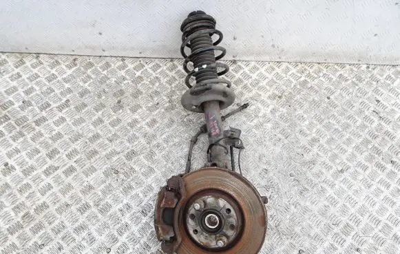 Peugeot 3008 I Front wheel hub spindle knuckle