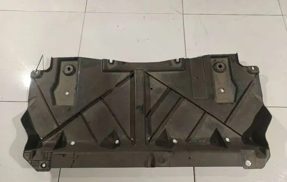 Renault Fluence Engine splash shield/under tray 748A08117R