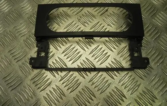 Renault Koleos I Radio/GPS head unit trim 27570JY00 T4065