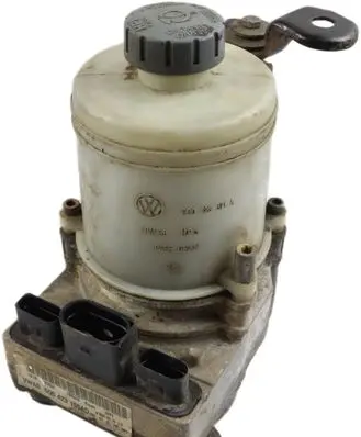 Skoda Fabia Mk1 (6Y) Power steering pump 6Q0423155AD A5093516