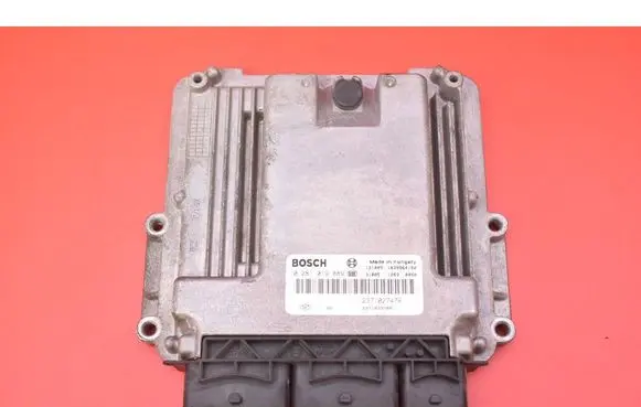Renault Captur Engine control unit/module ECU 237102747R