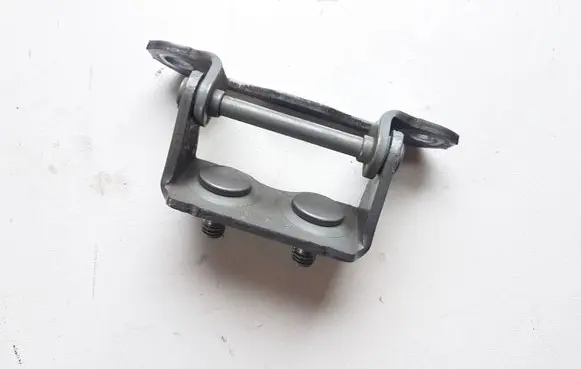 Subaru Forester SK Tailgate/trunk/boot hinge 33K