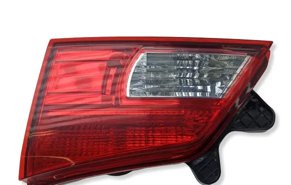 Subaru Outback Tailgate rear/tail lights 13220072