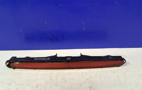Mercedes-Benz E W211 Third/center stoplight A2118200156