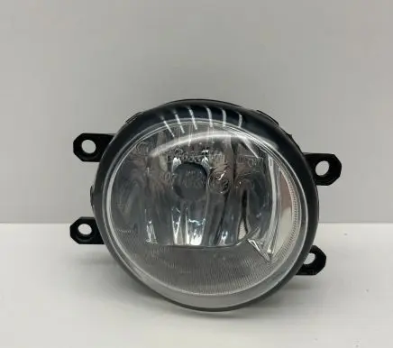 Toyota RAV 4 (XA30) Front fog light 812100W050