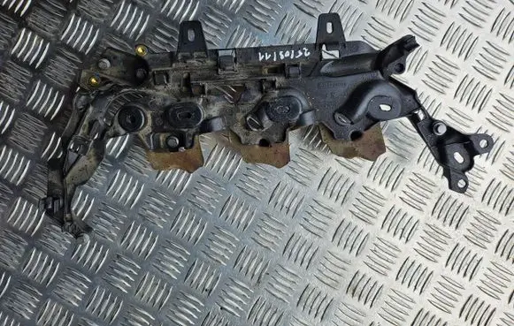 Peugeot 508 II Other engine bay part 9808843180