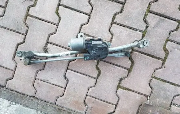 Audi A6 S6 C7 4G Front wiper linkage and motor 4G2955023