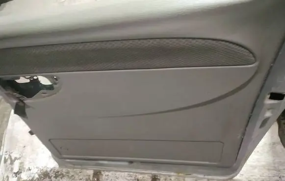 Chrysler Grand Voyager IV Rear door card panel trim