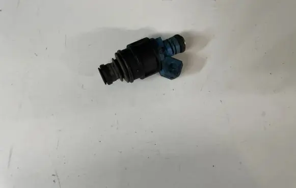 Rover 75 Fuel injector mjy100490