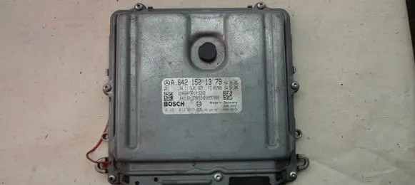 Mercedes-Benz E W211 Engine control unit/module 6421501379 0281012025 A6421501379