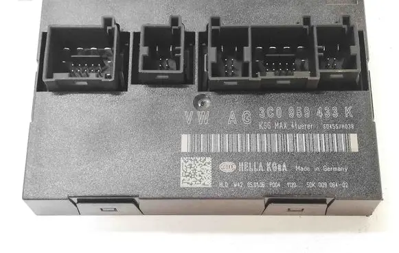 Volkswagen PASSAT B6 Central body control module 3C0959433K