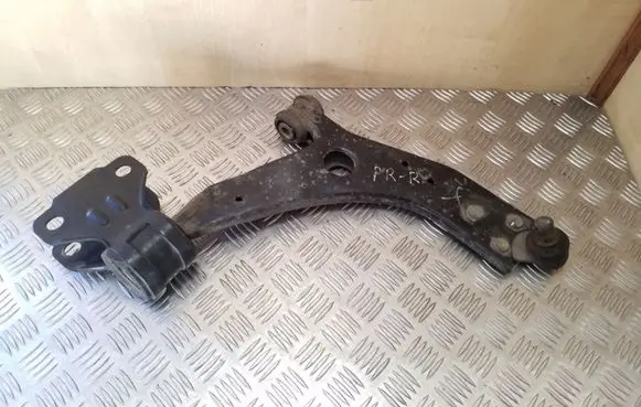 Ford Focus Front lower control arm/wishbone
