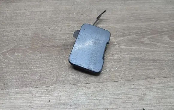 Volvo S60 Front tow hook cap/cover 08693742
