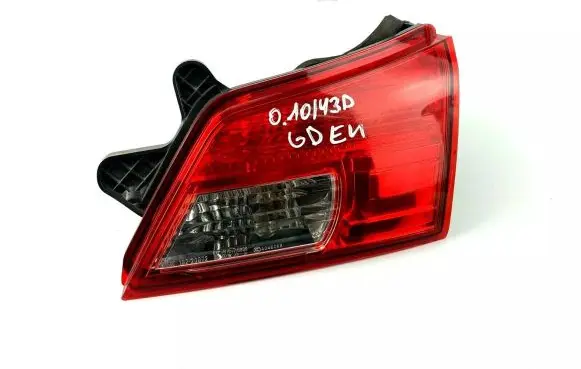 Subaru Outback Tailgate rear/tail lights